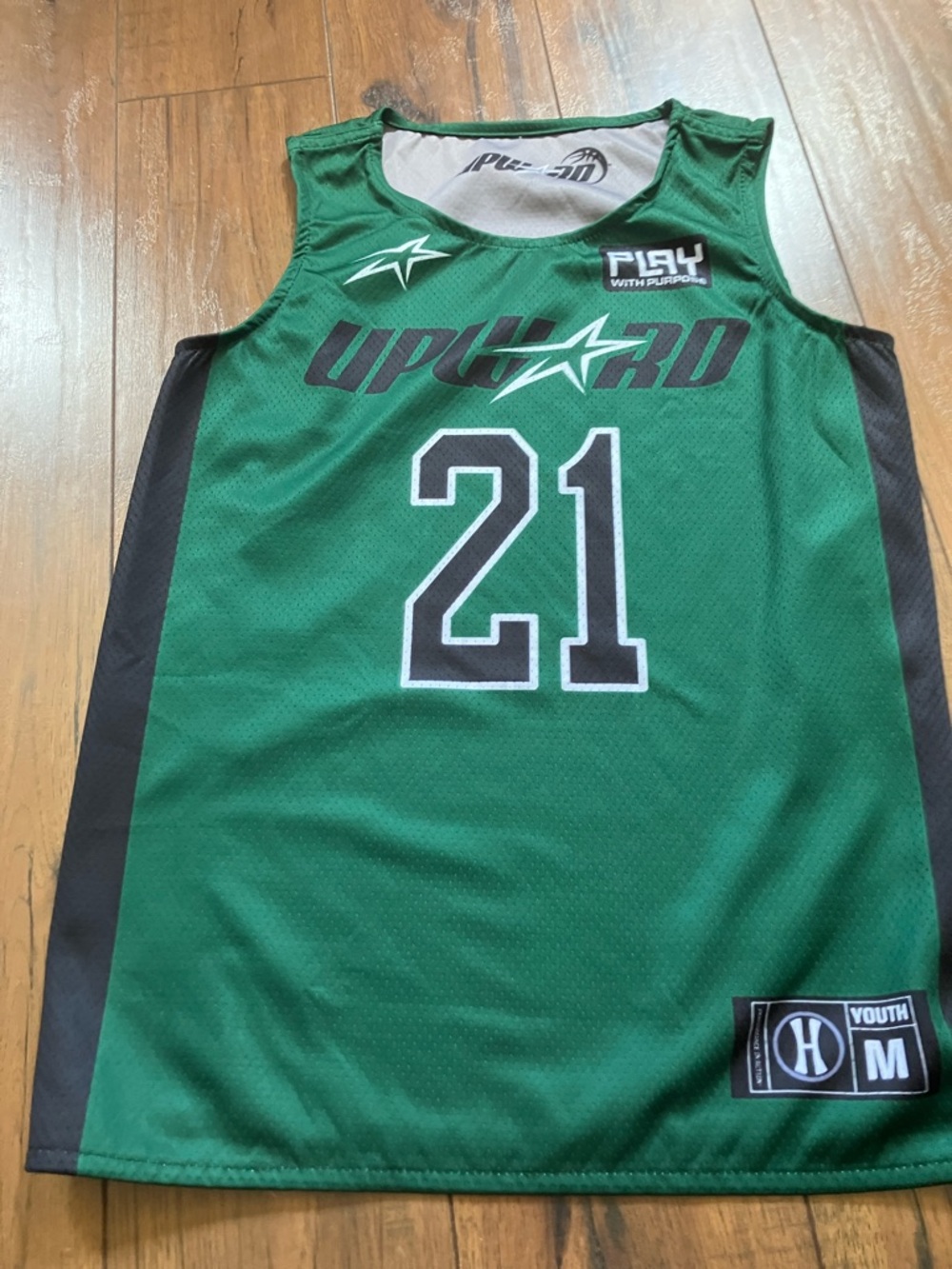 Uptward Green Basketball Reversible Jersey #21 - size small